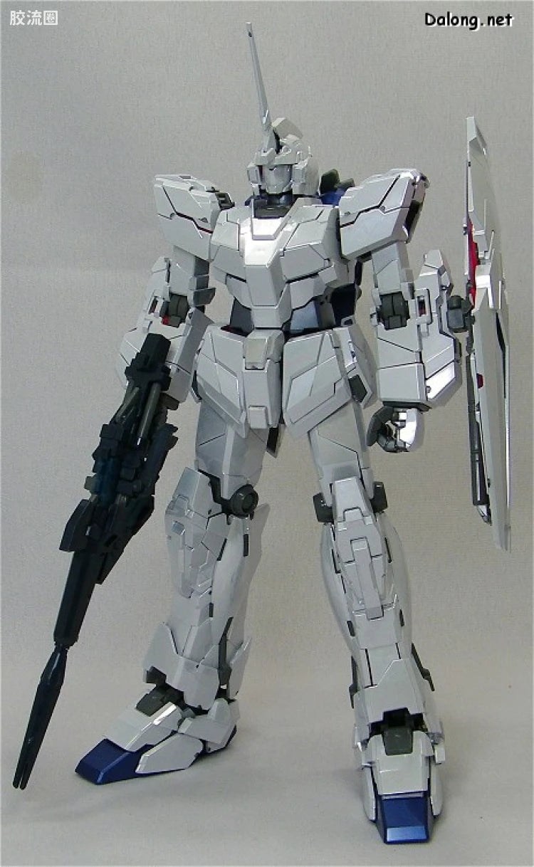 MG 1/100 Unicorn Gundam Ver.Ka (Titanium Finish)