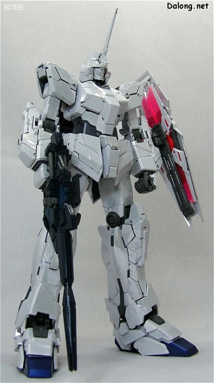 MG 1/100 Unicorn Gundam Ver.Ka (Titanium Finish)