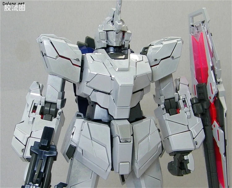 MG 1/100 Unicorn Gundam Ver.Ka (Titanium Finish)