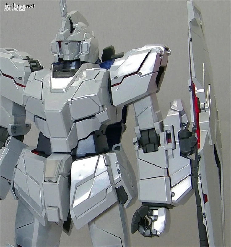 MG 1/100 Unicorn Gundam Ver.Ka (Titanium Finish)