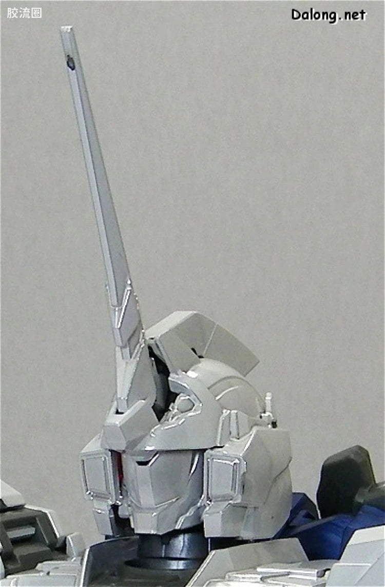 MG 1/100 Unicorn Gundam Ver.Ka (Titanium Finish)
