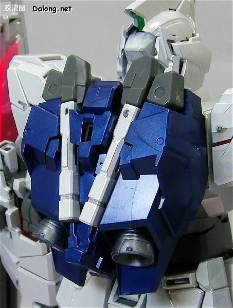 MG 1/100 Unicorn Gundam Ver.Ka (Titanium Finish)