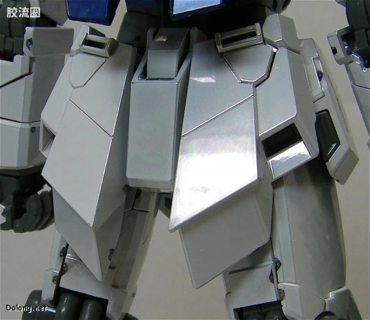 MG 1/100 Unicorn Gundam Ver.Ka (Titanium Finish)
