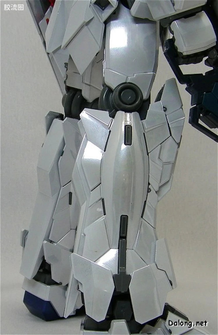 MG 1/100 Unicorn Gundam Ver.Ka (Titanium Finish)