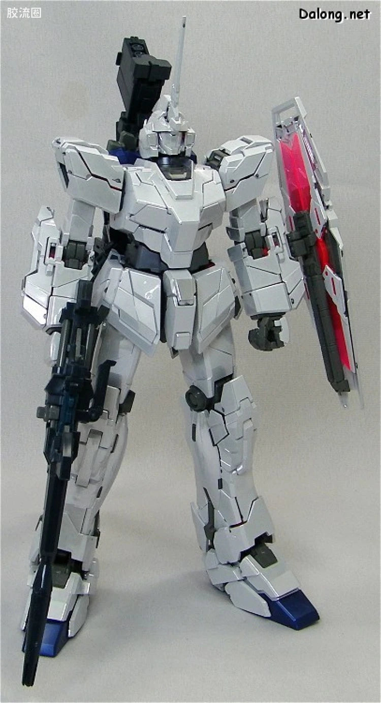 MG 1/100 Unicorn Gundam Ver.Ka (Titanium Finish)
