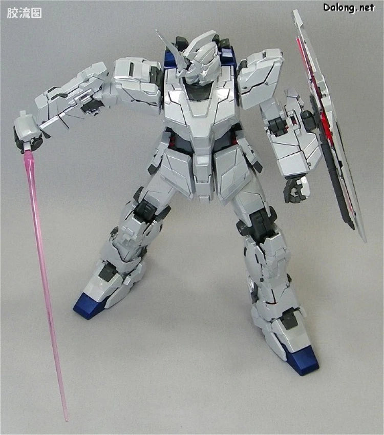 MG 1/100 Unicorn Gundam Ver.Ka (Titanium Finish)