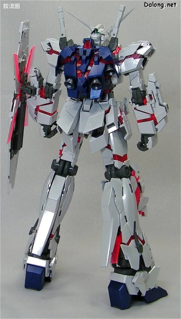 MG 1/100 Unicorn Gundam Ver.Ka (Titanium Finish)