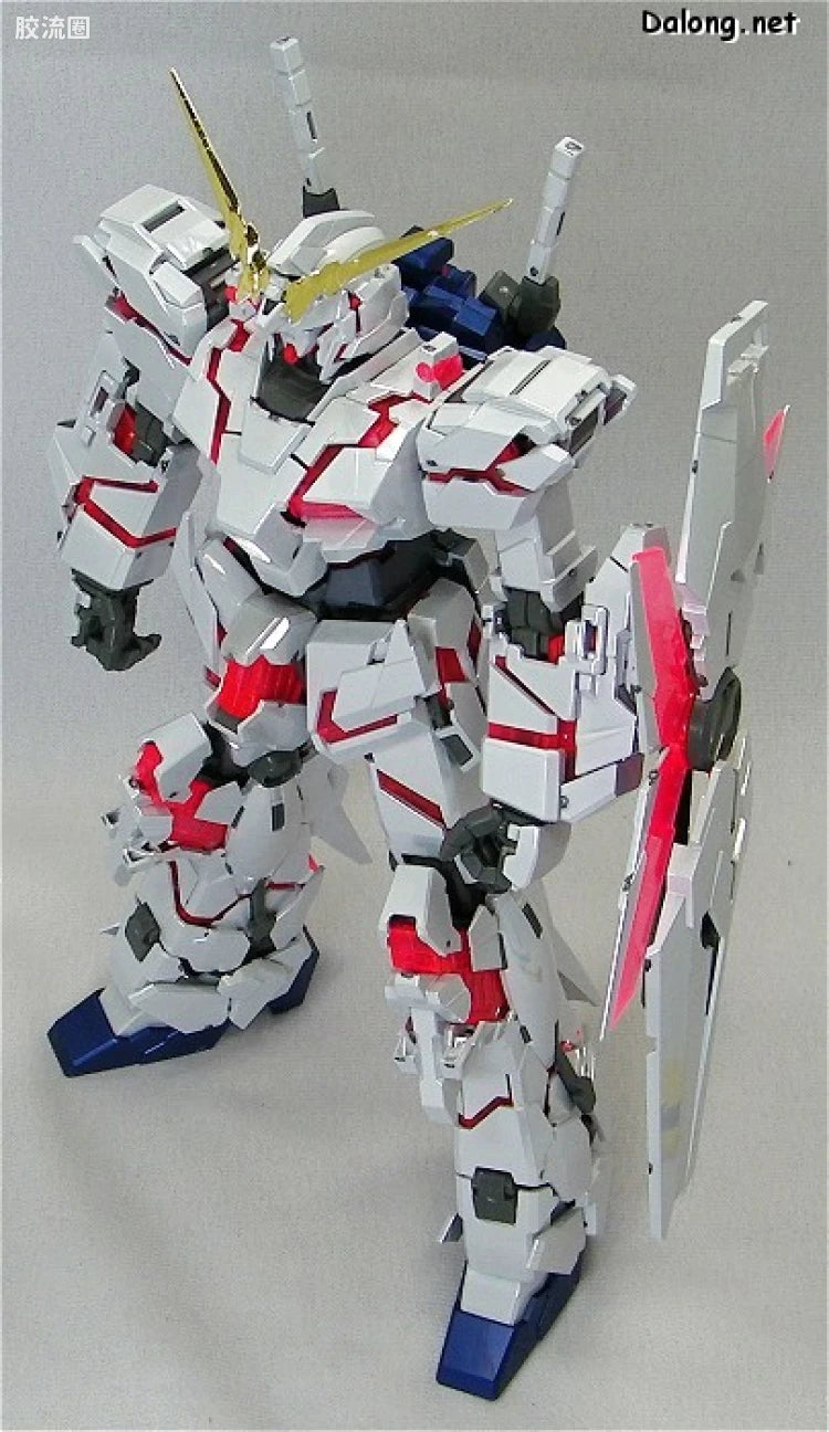 MG 1/100 Unicorn Gundam Ver.Ka (Titanium Finish)