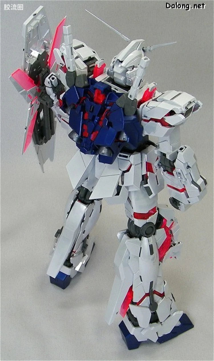 MG 1/100 Unicorn Gundam Ver.Ka (Titanium Finish)