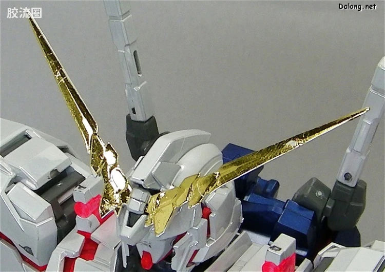 MG 1/100 Unicorn Gundam Ver.Ka (Titanium Finish)