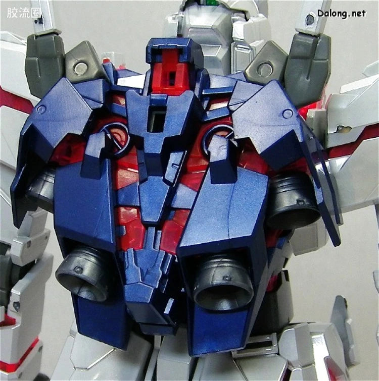 MG 1/100 Unicorn Gundam Ver.Ka (Titanium Finish)