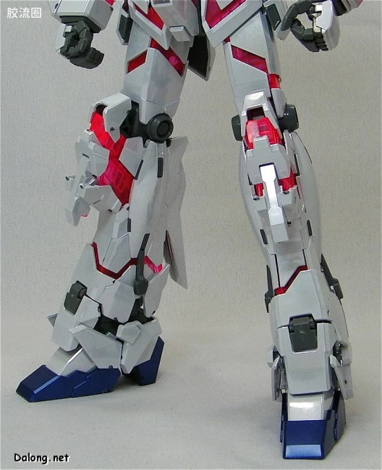 MG 1/100 Unicorn Gundam Ver.Ka (Titanium Finish)