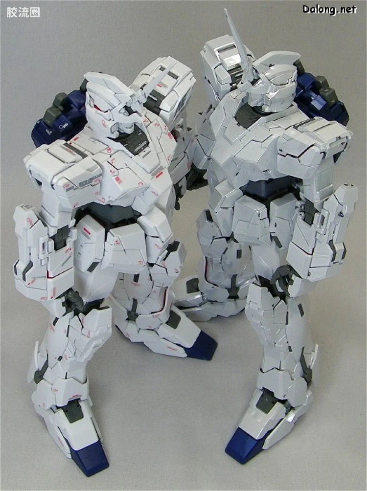 MG 1/100 Unicorn Gundam Ver.Ka (Titanium Finish)