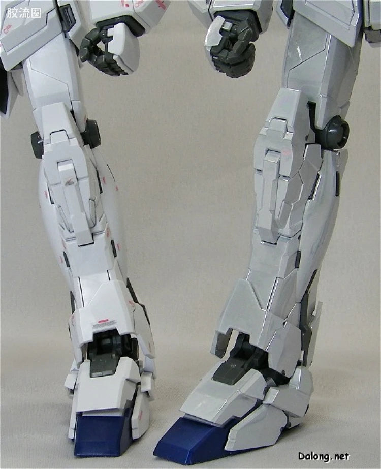 MG 1/100 Unicorn Gundam Ver.Ka (Titanium Finish)