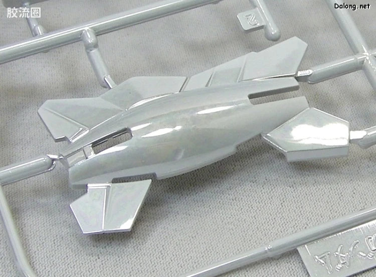 MG 1/100 Unicorn Gundam Ver.Ka (Titanium Finish)