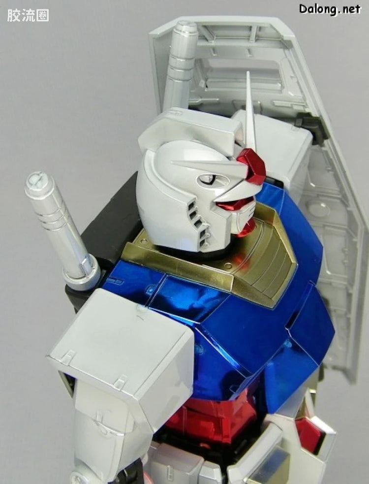 MG 1/100 RX-78-2 Gundam Ver. 2.0 (Titanium Finish)