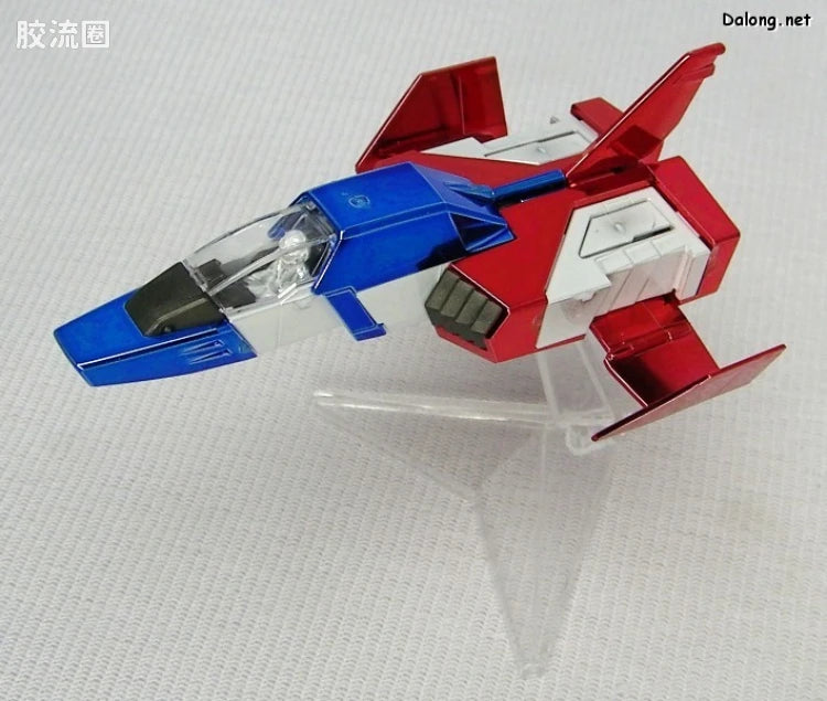 MG 1/100 RX-78-2 Gundam Ver. 2.0 (Titanium Finish)
