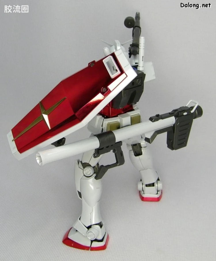 MG 1/100 RX-78-2 Gundam Ver. 2.0 (Titanium Finish)