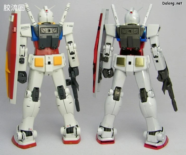MG 1/100 RX-78-2 Gundam Ver. 2.0 (Titanium Finish)