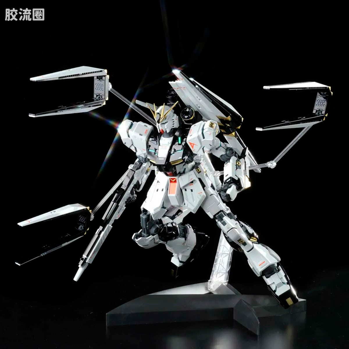 MG 1/100 Nu Gundam Ver. Ka Titanium Finish Ver.
