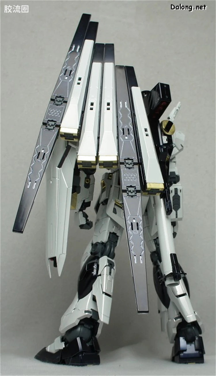 MG 1/100 Nu Gundam Ver. Ka Titanium Finish Ver.