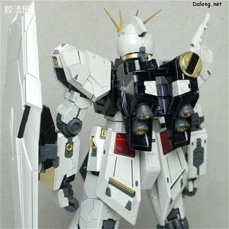 MG 1/100 Nu Gundam Ver. Ka Titanium Finish Ver.