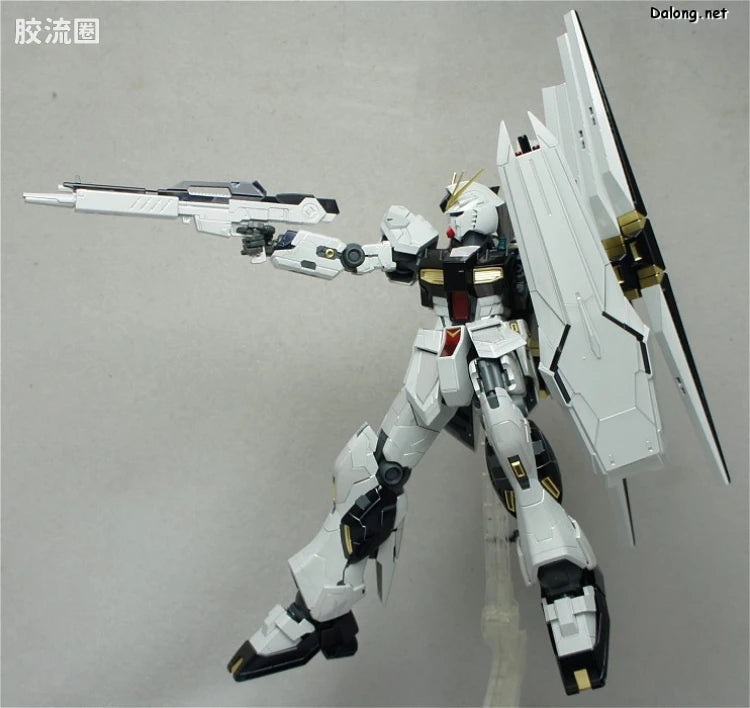 MG 1/100 Nu Gundam Ver. Ka Titanium Finish Ver.