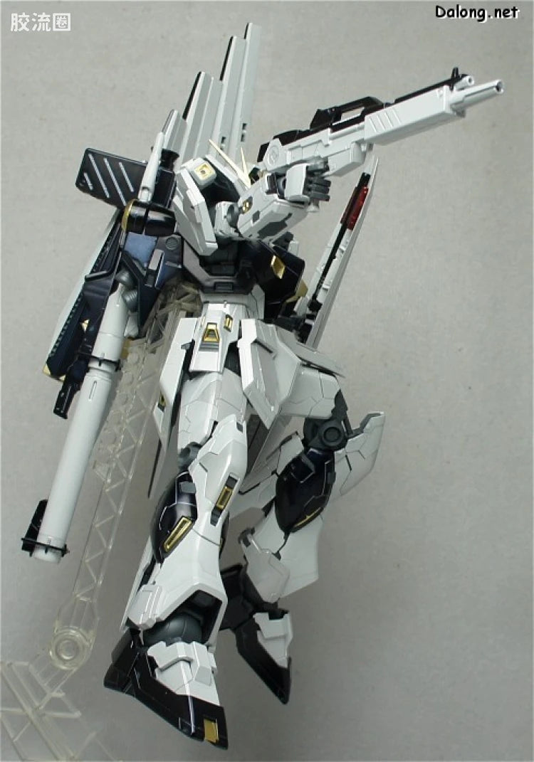 MG 1/100 Nu Gundam Ver. Ka Titanium Finish Ver.