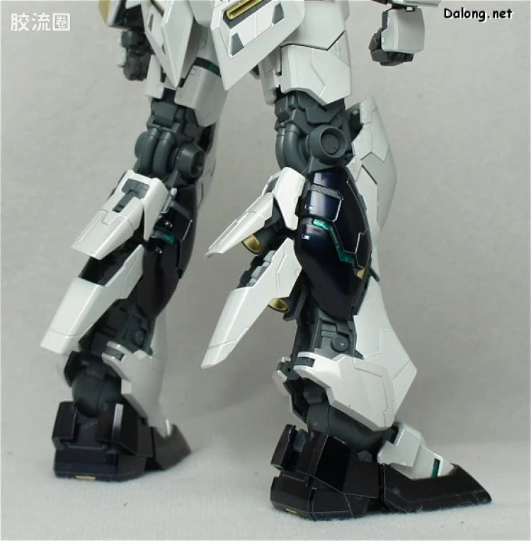 MG 1/100 Nu Gundam Ver. Ka Titanium Finish Ver.