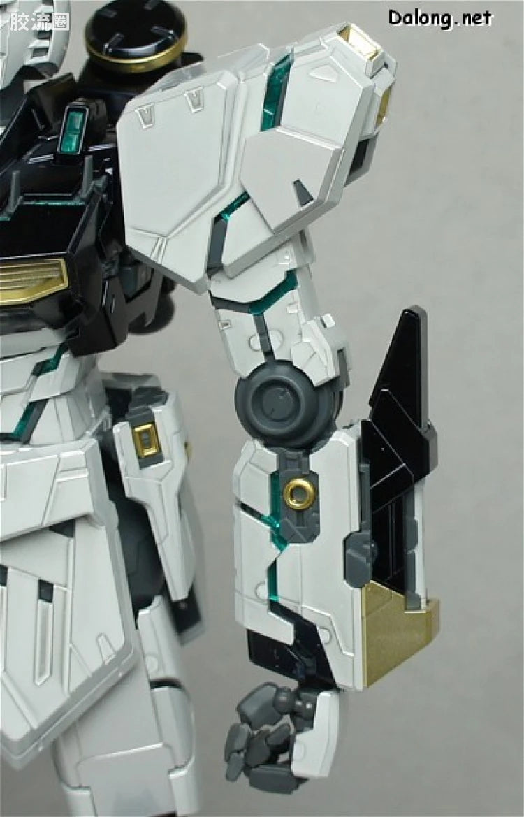 MG 1/100 Nu Gundam Ver. Ka Titanium Finish Ver.