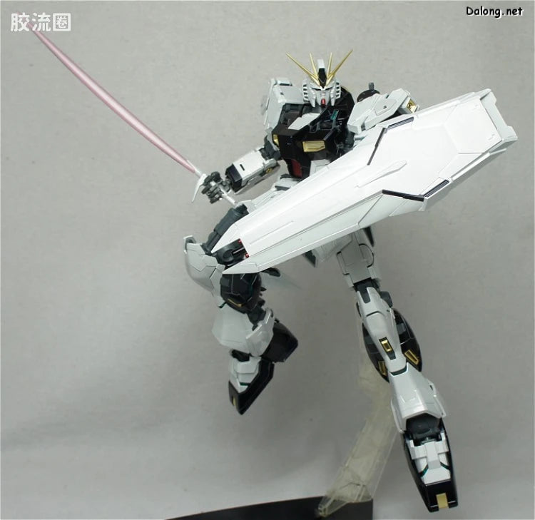 MG 1/100 Nu Gundam Ver. Ka Titanium Finish Ver.