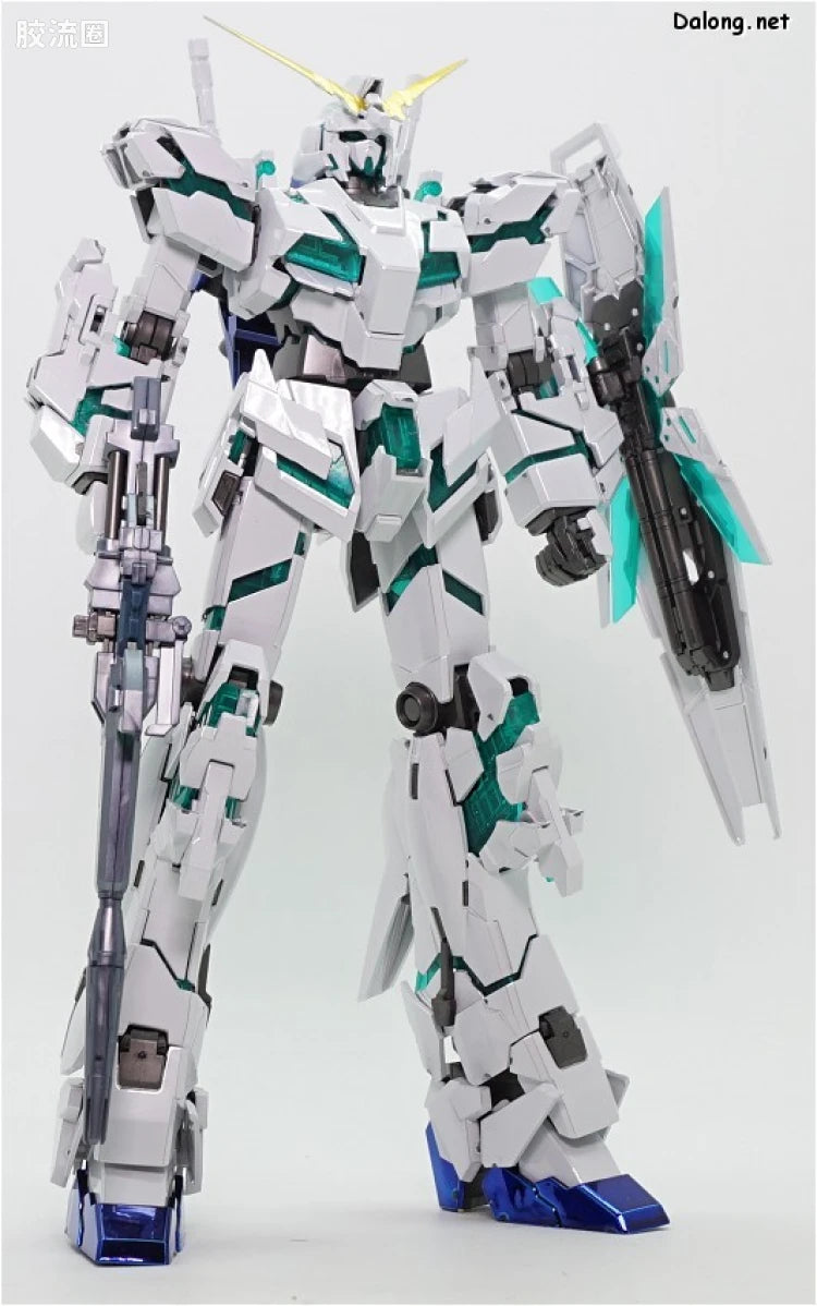 MG 1/100 Unicorn Gundam (Red / Green Twin Frame Edition) Titanium Finish