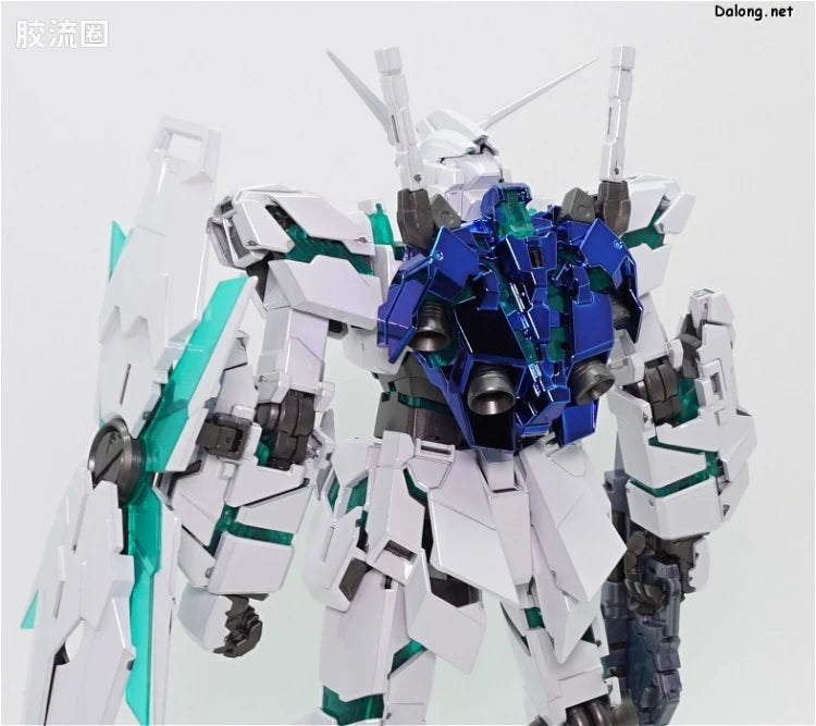 MG 1/100 Unicorn Gundam (Red / Green Twin Frame Edition) Titanium Finish