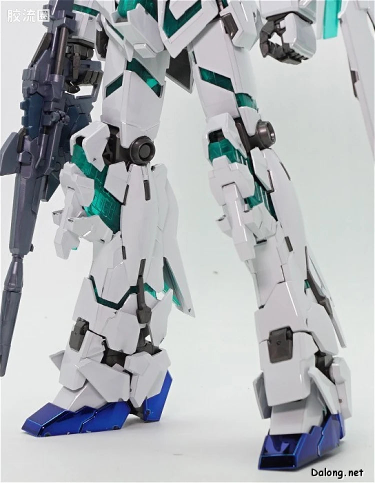 MG 1/100 Unicorn Gundam (Red / Green Twin Frame Edition) Titanium Finish