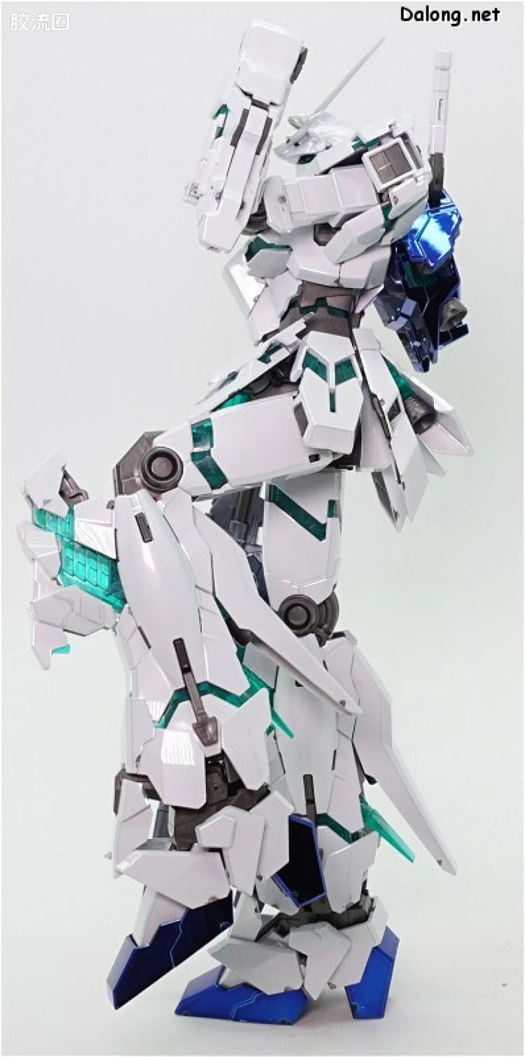 MG 1/100 Unicorn Gundam (Red / Green Twin Frame Edition) Titanium Finish