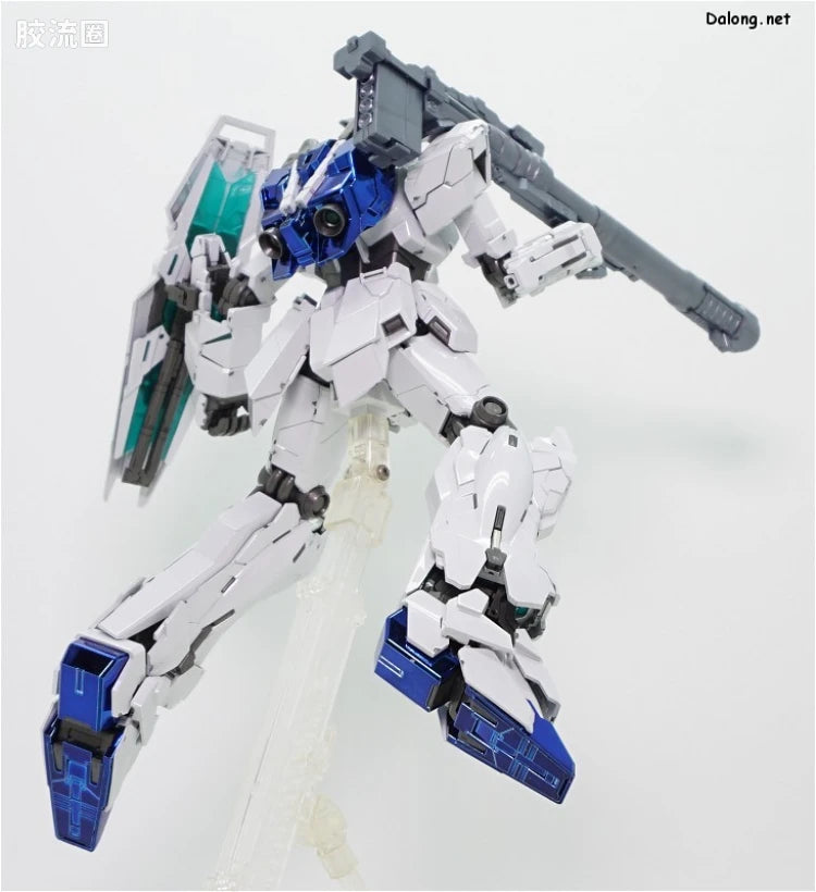 MG 1/100 Unicorn Gundam (Red / Green Twin Frame Edition) Titanium Finish
