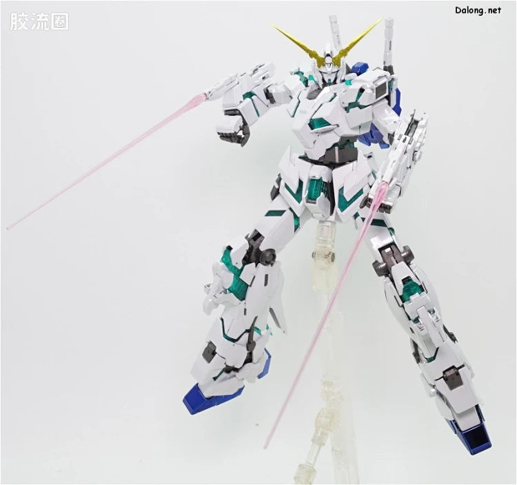 MG 1/100 Unicorn Gundam (Red / Green Twin Frame Edition) Titanium Finish