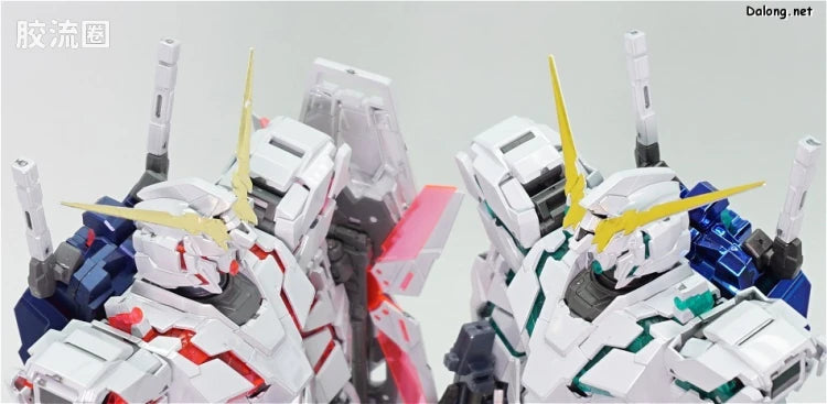 MG 1/100 Unicorn Gundam (Red / Green Twin Frame Edition) Titanium Finish