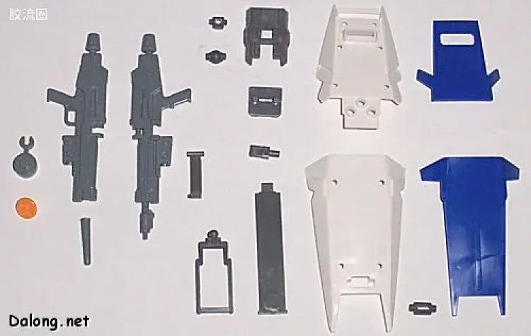 Bandai MG 1/100 RX-78-4 Gundam Unit 4 (G04)