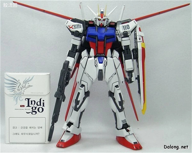 Bandai MG 1/100 GAT-X105+AQM/E-X01 Aile Strike Gundam