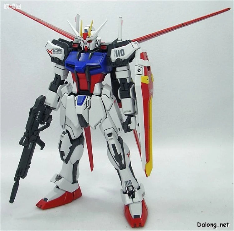Bandai MG 1/100 GAT-X105+AQM/E-X01 Aile Strike Gundam
