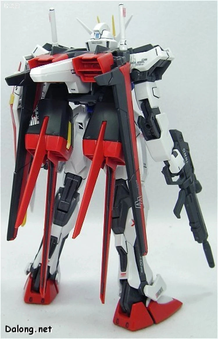 Bandai MG 1/100 GAT-X105+AQM/E-X01 Aile Strike Gundam