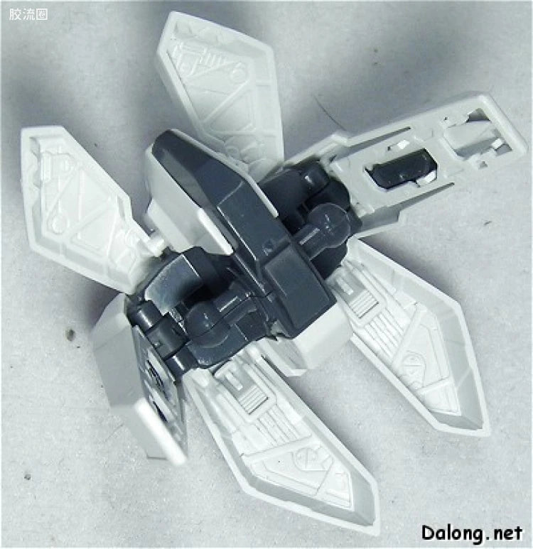 Bandai MG 1/100 GAT-X105+AQM/E-X01 Aile Strike Gundam