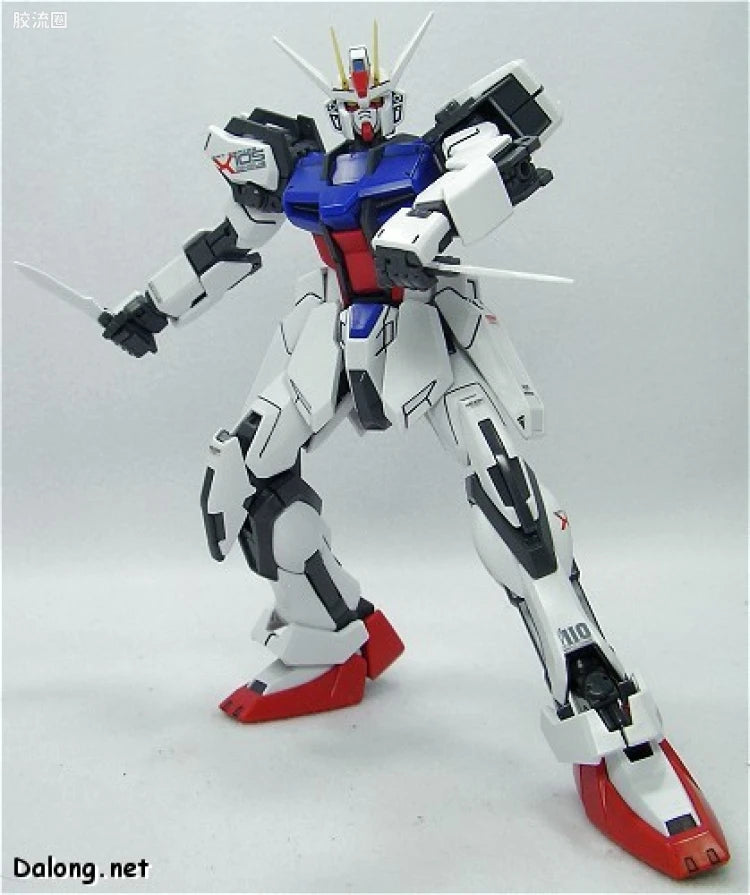 Bandai MG 1/100 GAT-X105+AQM/E-X01 Aile Strike Gundam
