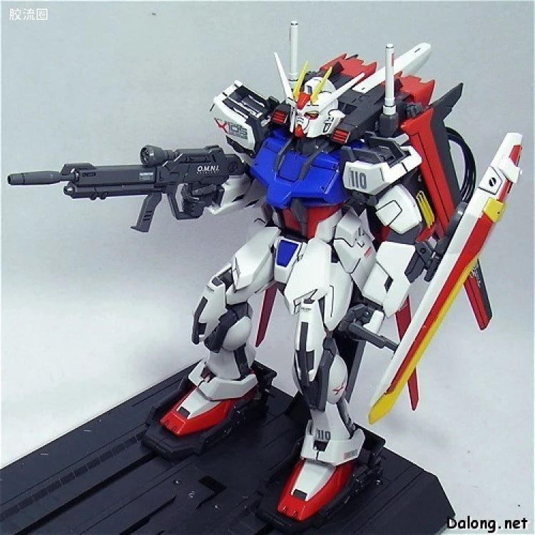 Bandai MG 1/100 GAT-X105+AQM/E-X01 Aile Strike Gundam