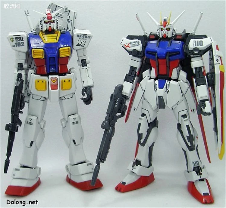 Bandai MG 1/100 GAT-X105+AQM/E-X01 Aile Strike Gundam