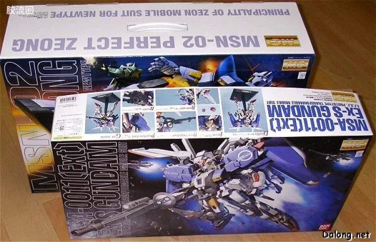 Bandai MG 1/100 MSN-02 Perfect Zeong