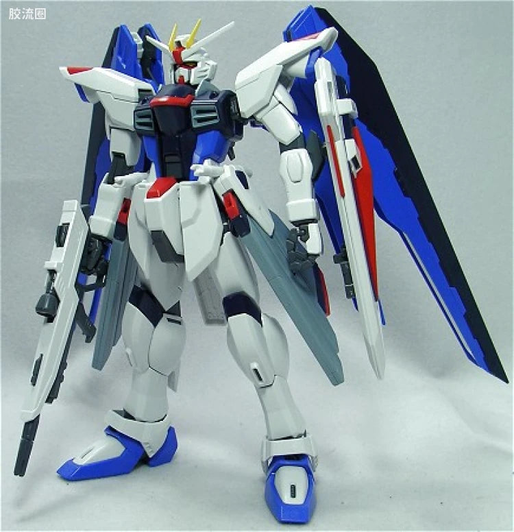 Bandai MG 1/100 ZGMF-X10A Freedom Gundam