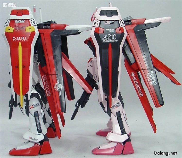 Bandai MG 1/100 MBF-02+AQM/E-X01 Strike Rouge