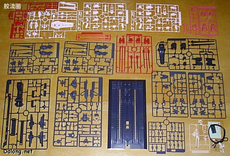 Bandai MG 1/100 MBF-02+AQM/E-X01 Strike Rouge